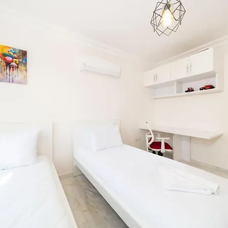 Astonishing Villa With 3 Shared Pools In Alanya Antalya Okurcalar