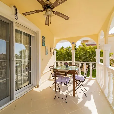 Astonishing Villa With 3 Shared Pools In Alanya Antalya *